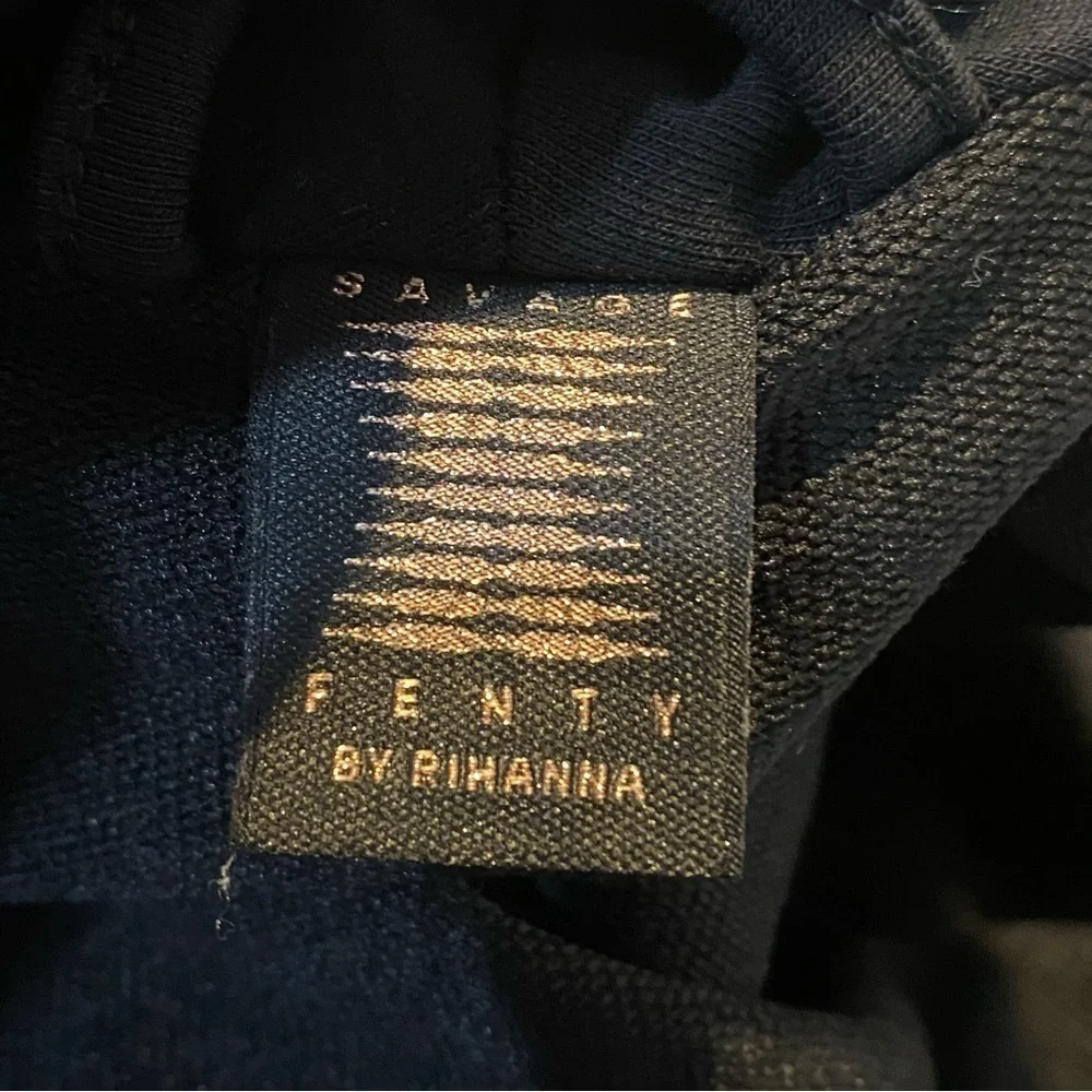SAVAGE X FENTY Rihanna French Terry Robe XXL